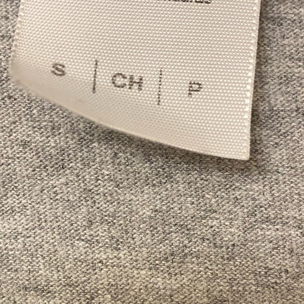 5 seconds of summer top. Size small. - Picture 3 of 4